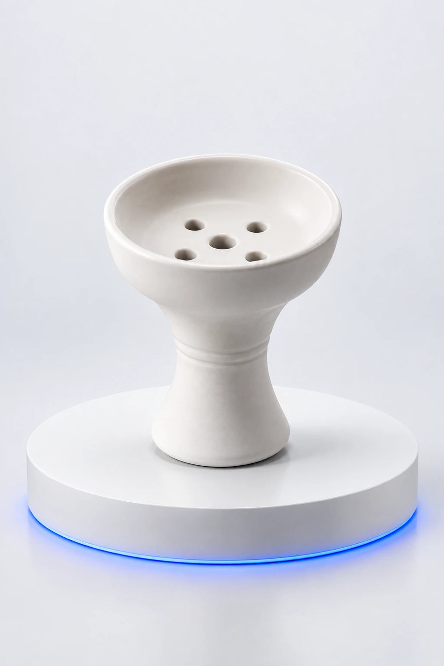 Foyer de chicha en céramique blanche mate sur socle blanc